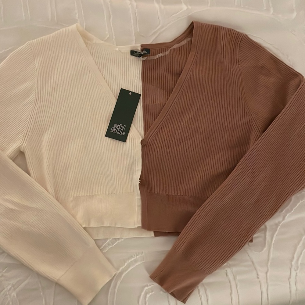 Wild Fable Two Toned Cropped Cardigan